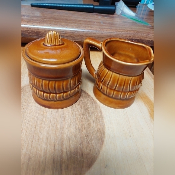Vintage* Benjamin Franklin & Toby Brown Creamer and Sugar Colonial Set - Picture 4 of 8